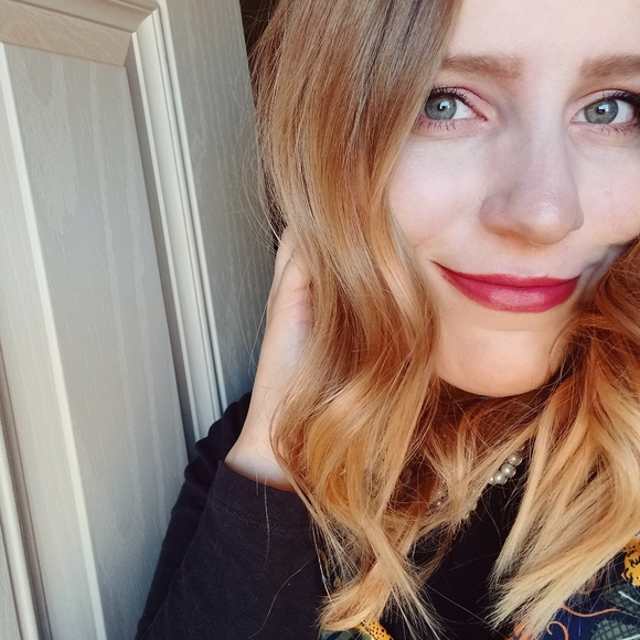 Meet your Posher, Ana - Picture 3 of 3